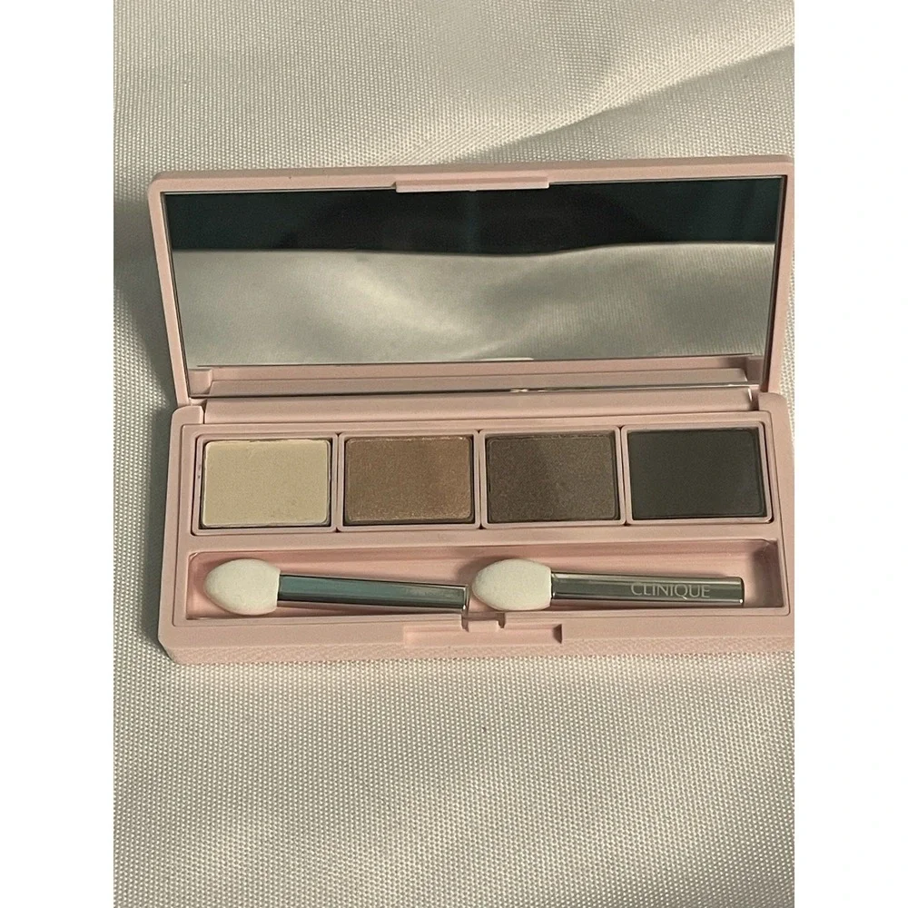 Clinique All About Shadow Limited Edition Quad – GWP – Discontinued –‎ Pink Case
